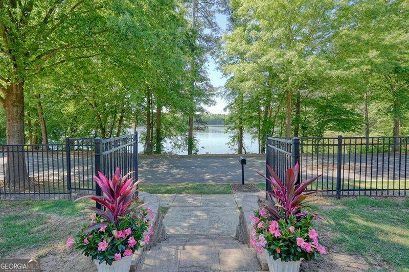 934 Marabella LN