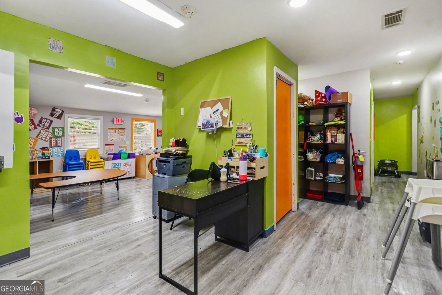 2561 Jerome RD