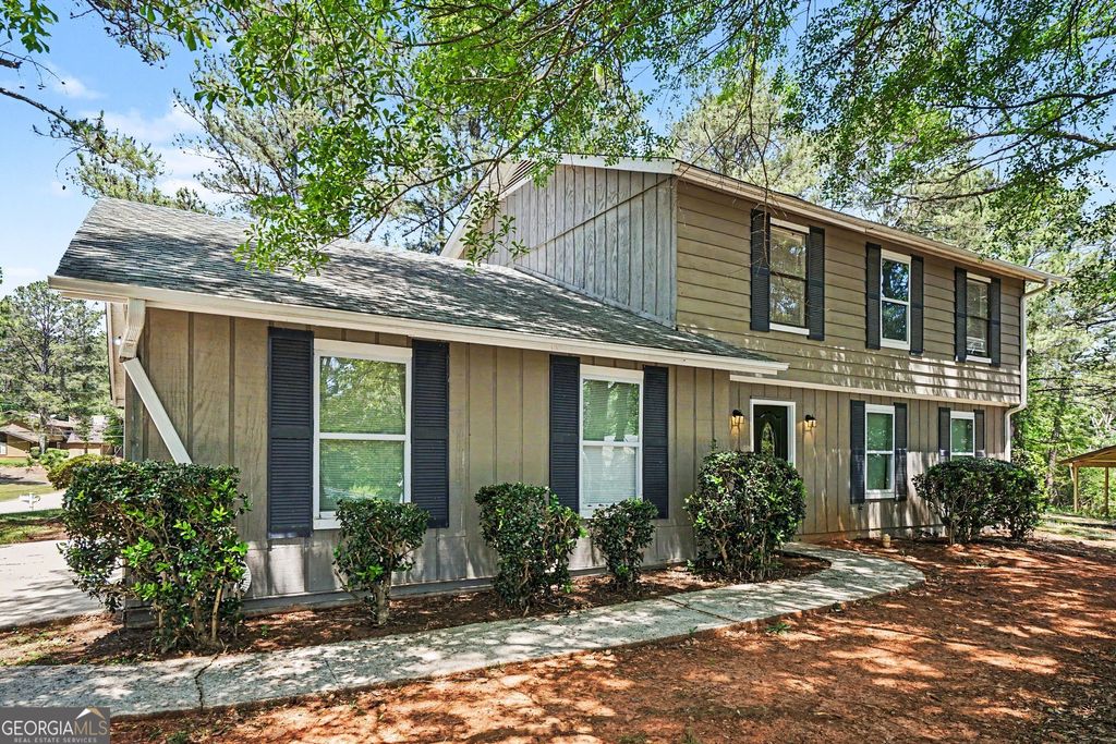 Photo of 4406 Blackbirch Lane, Decatur, GA 30034 (MLS # 10762293)