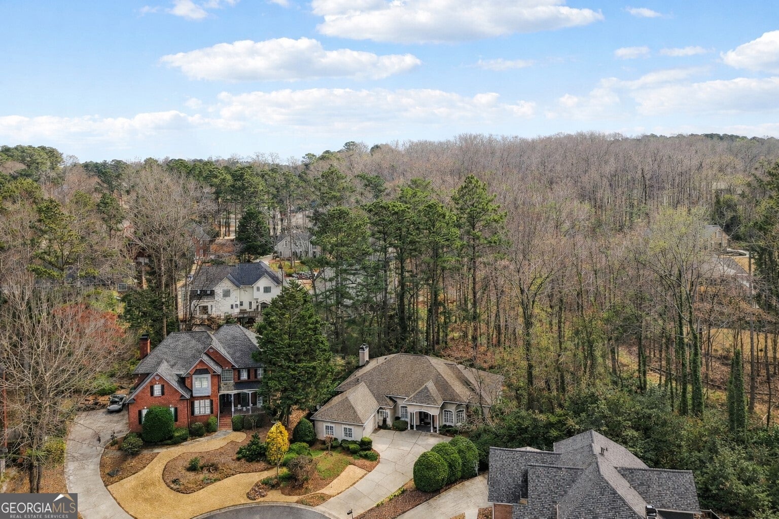 1502 Downington RUN NW