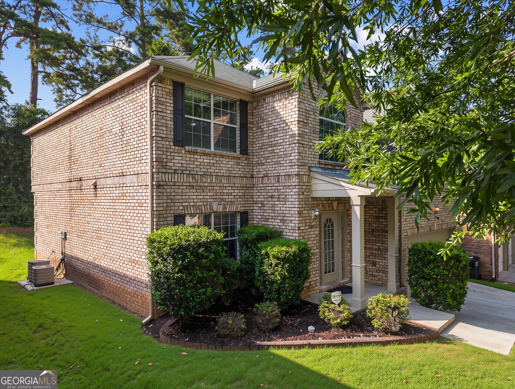 Photo of 3781 Sunbridge Dr, Snellville, GA 30039 (MLS # 10826821)