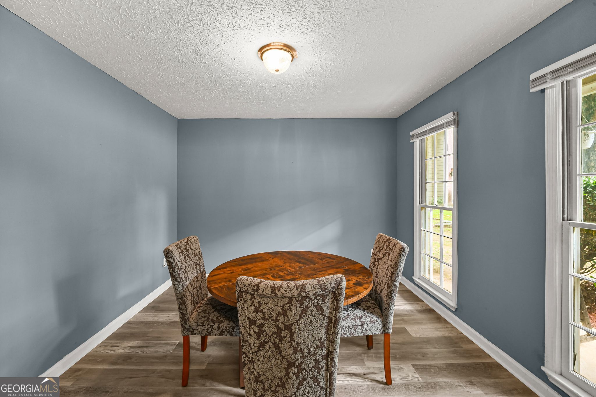 3270 Dogwood DR