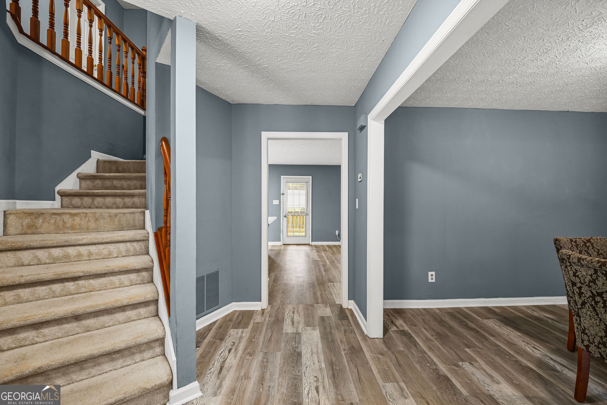 3270 Dogwood DR