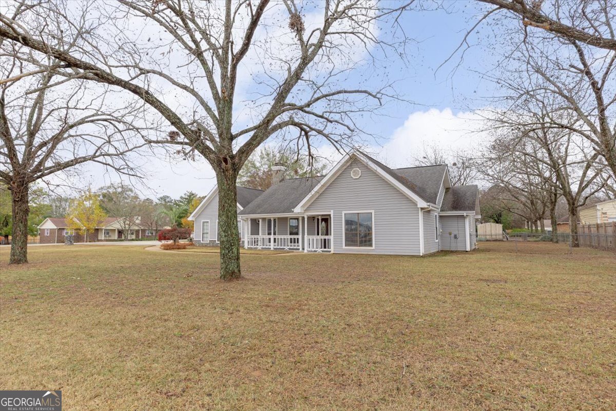 1027 Kathryn Ryals RD