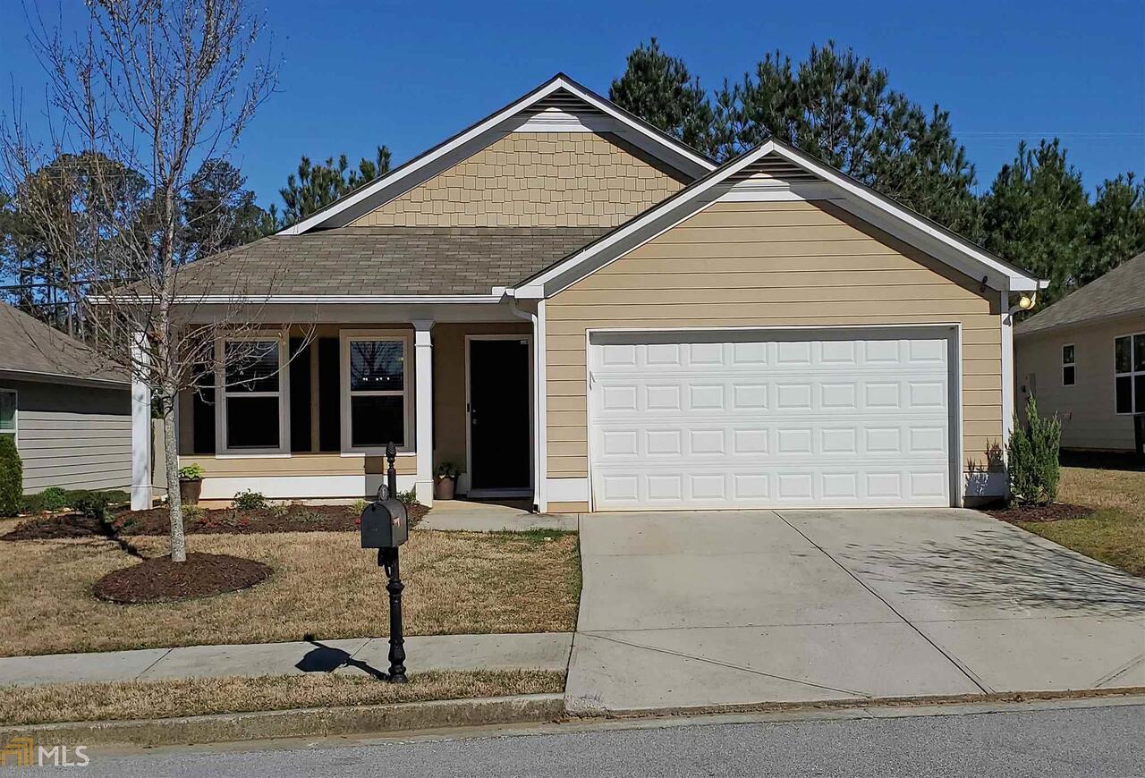 Gorgeous craftsman style ranch home. Open floor plan, Wood floors in the kitchen, trey ceilings, oversized master shower, large walk in closet. This beautiful sidewalk neighborhood is tucked away yet very convenient with easy access to restaurants and shopping. Call us today. All showings must be scheduled through showing time. This home will go fast.
