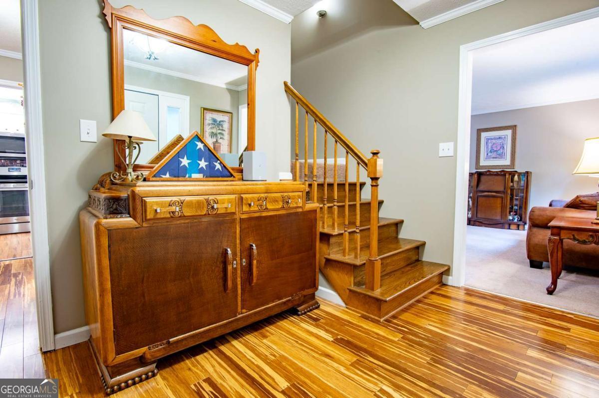 146 Dunwoody DR