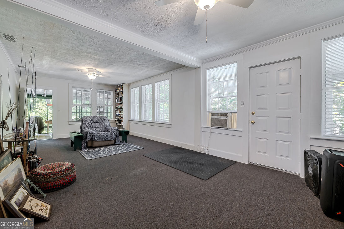 444 Harvey RD