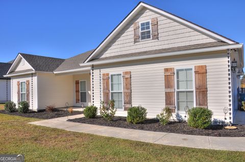 A home in Valdosta