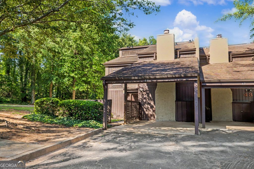 Photo of 44 Cobblestone Creek, Peachtree City, GA 30269 (MLS # 10768833)