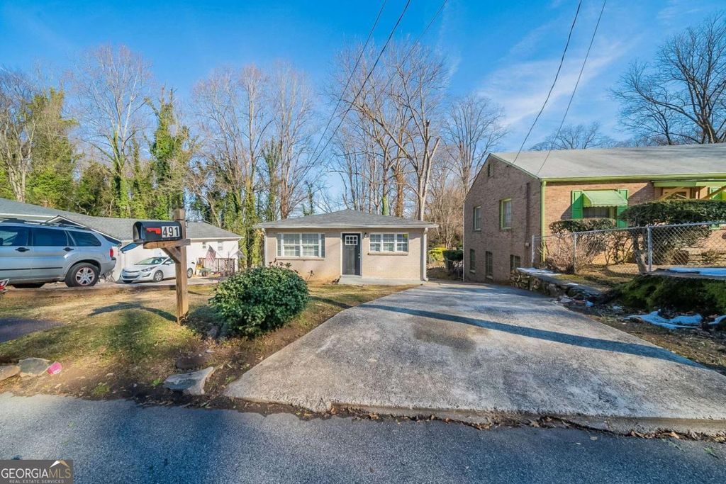 Photo of 491 Elbridge Drive NW, Atlanta, GA 30318 (MLS # 10709336)