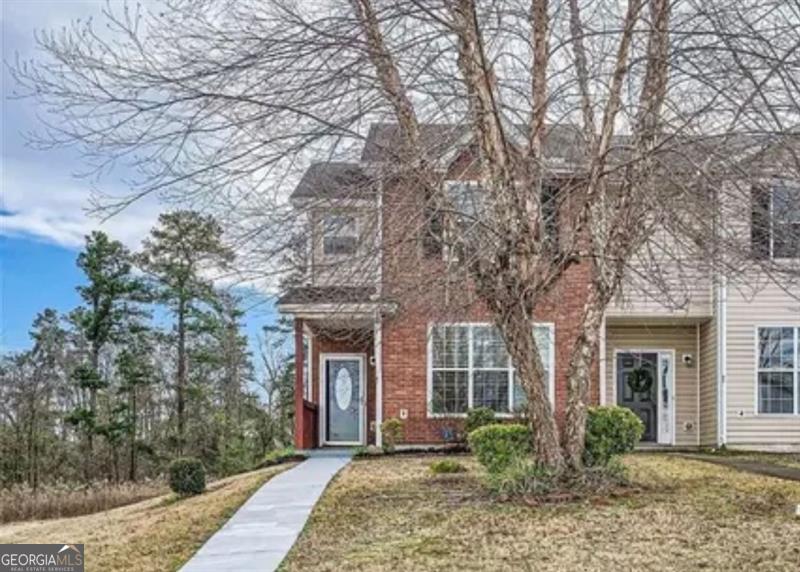 Welcome to a beautiful townhome. Nestled in the desirable Calloway Crossing, providing effortless access to nearby shopping, recreation, schools, and highways. Tailored for a variety of buyers, including first-time homeowners, investors, or those seeking to downsize, this home is situated in an enviable location with close proximity to hospitals, medical offices, the interstate, shopping centers, schools, and parks. exceptional opportunity for savvy investors. Take advantage of this unique offering, just minutes from Conyers and conveniently close to shopping and Piedmont Rockdale Hospital. The property is offered as is, featuring 3 bedrooms, 2 1/2 baths, and a newer HVAC system. With its pristine condition, this home is versatile, suitable for either rental income or immediate occupancy. Act now to secure this impeccable property in the thriving Calloway Crossing community.