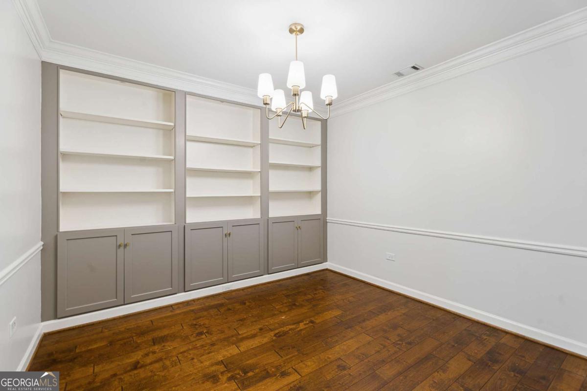 175 15th ST NE 105