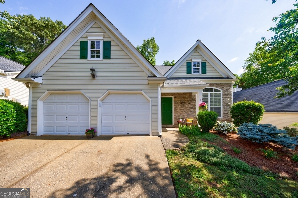 Alpharetta, Georgia 30004, United States, 3 Bedrooms Bedrooms, ,2 BathroomsBathrooms,Residential,Pending,132957