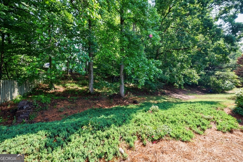 Alpharetta, Georgia 30004, United States, 3 Bedrooms Bedrooms, ,2 BathroomsBathrooms,Residential,Pending,132957