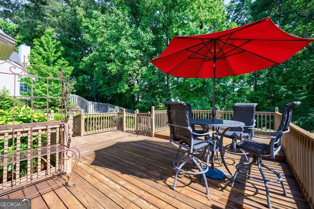 Alpharetta, Georgia 30004, United States, 3 Bedrooms Bedrooms, ,2 BathroomsBathrooms,Residential,Pending,132957