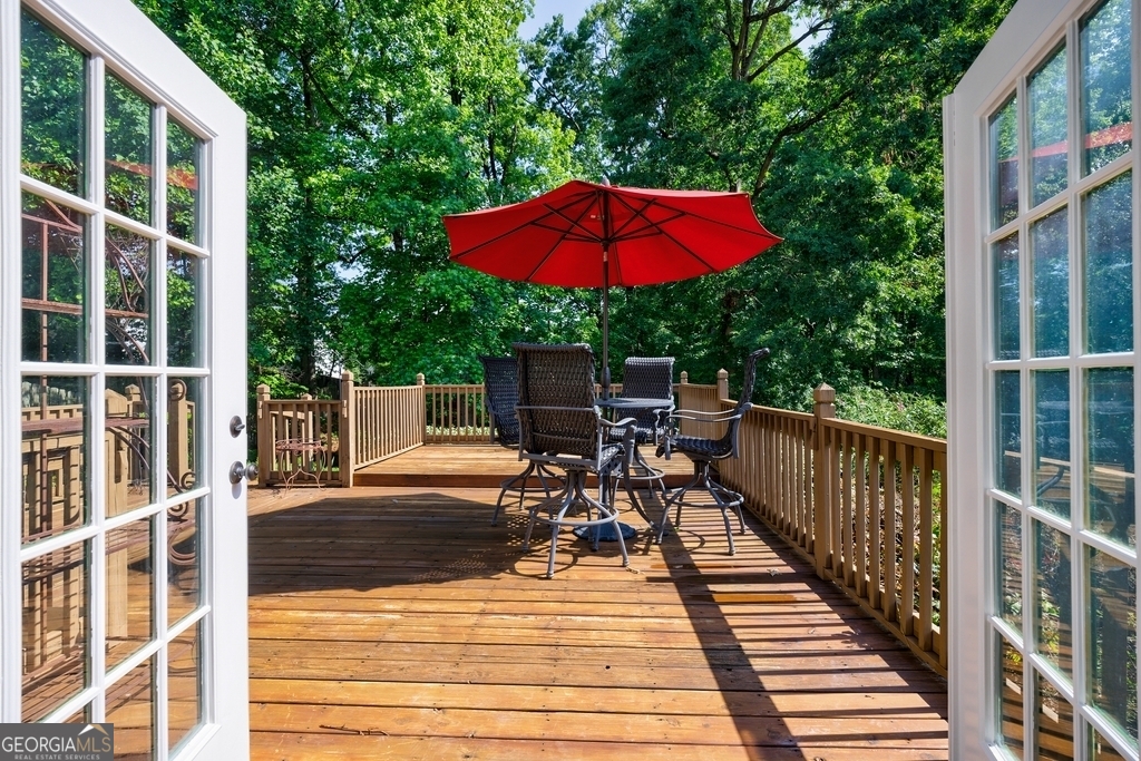 Alpharetta, Georgia 30004, United States, 3 Bedrooms Bedrooms, ,2 BathroomsBathrooms,Residential,Pending,132957