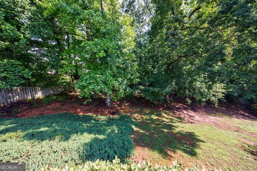 Alpharetta, Georgia 30004, United States, 3 Bedrooms Bedrooms, ,2 BathroomsBathrooms,Residential,Pending,132957