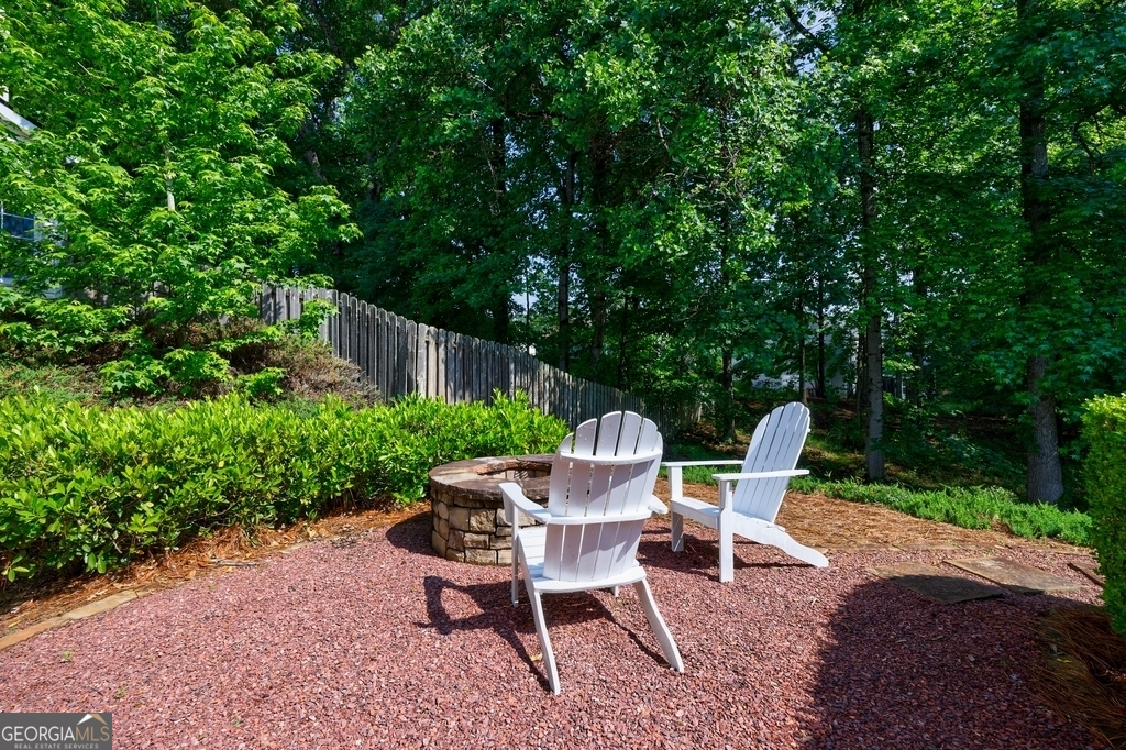 Alpharetta, Georgia 30004, United States, 3 Bedrooms Bedrooms, ,2 BathroomsBathrooms,Residential,Pending,132957