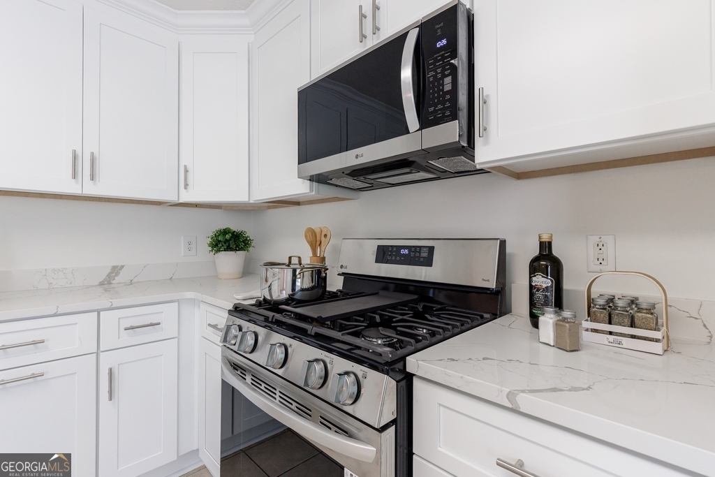 Alpharetta, Georgia 30004, United States, 3 Bedrooms Bedrooms, ,2 BathroomsBathrooms,Residential,Pending,132957