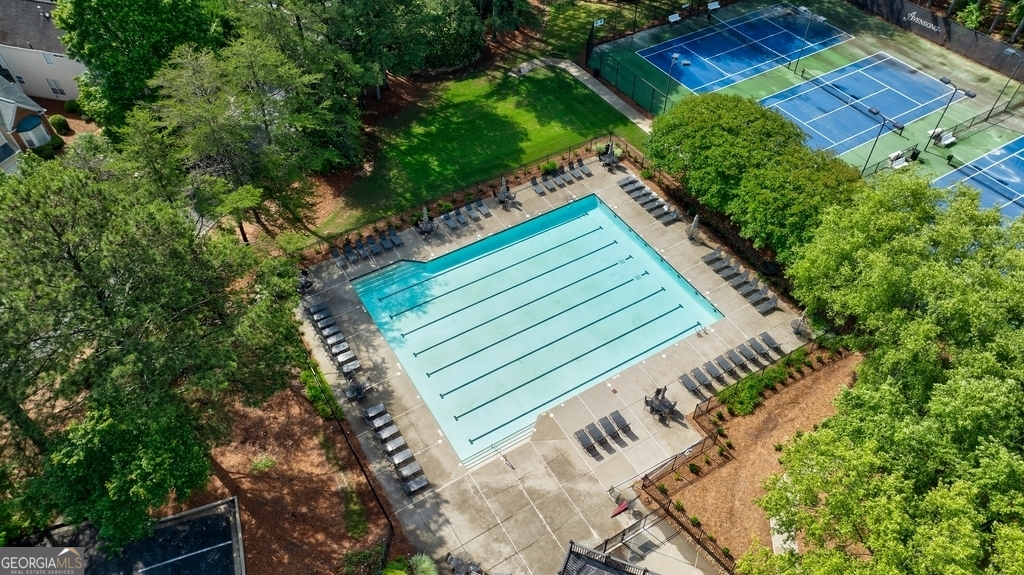 Alpharetta, Georgia 30004, United States, 3 Bedrooms Bedrooms, ,2 BathroomsBathrooms,Residential,Pending,132957