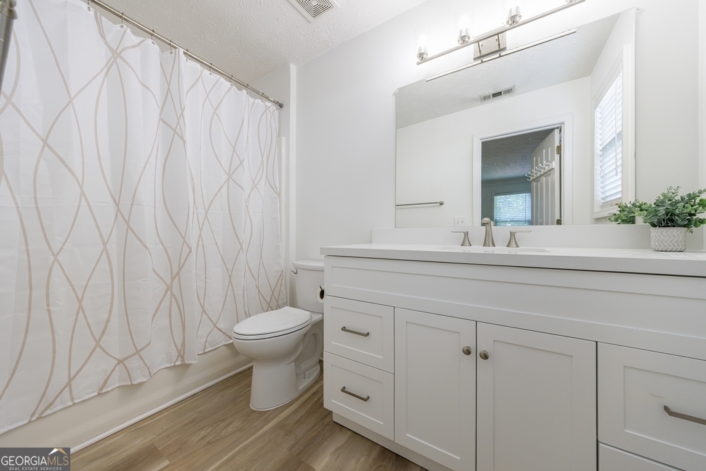 Alpharetta, Georgia 30004, United States, 3 Bedrooms Bedrooms, ,2 BathroomsBathrooms,Residential,Pending,132957