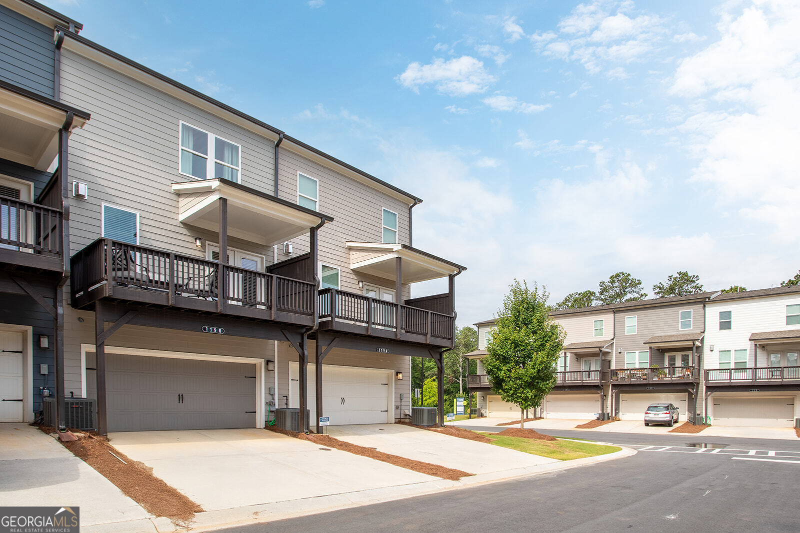 1190 Buice Lake PKWY