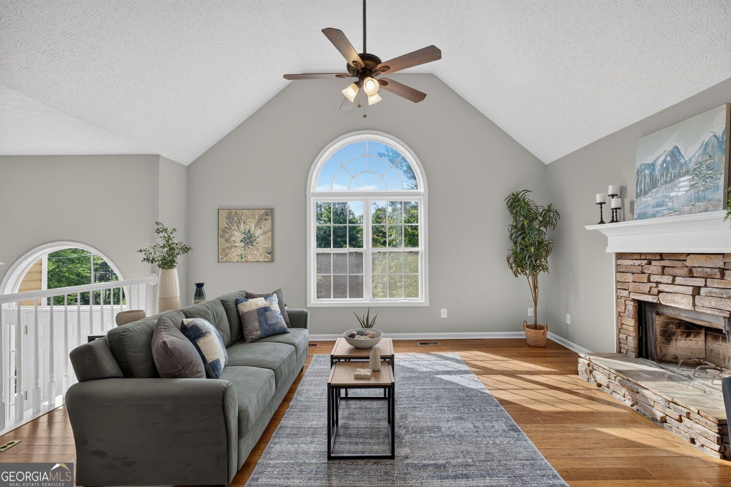 195 River Oak CT