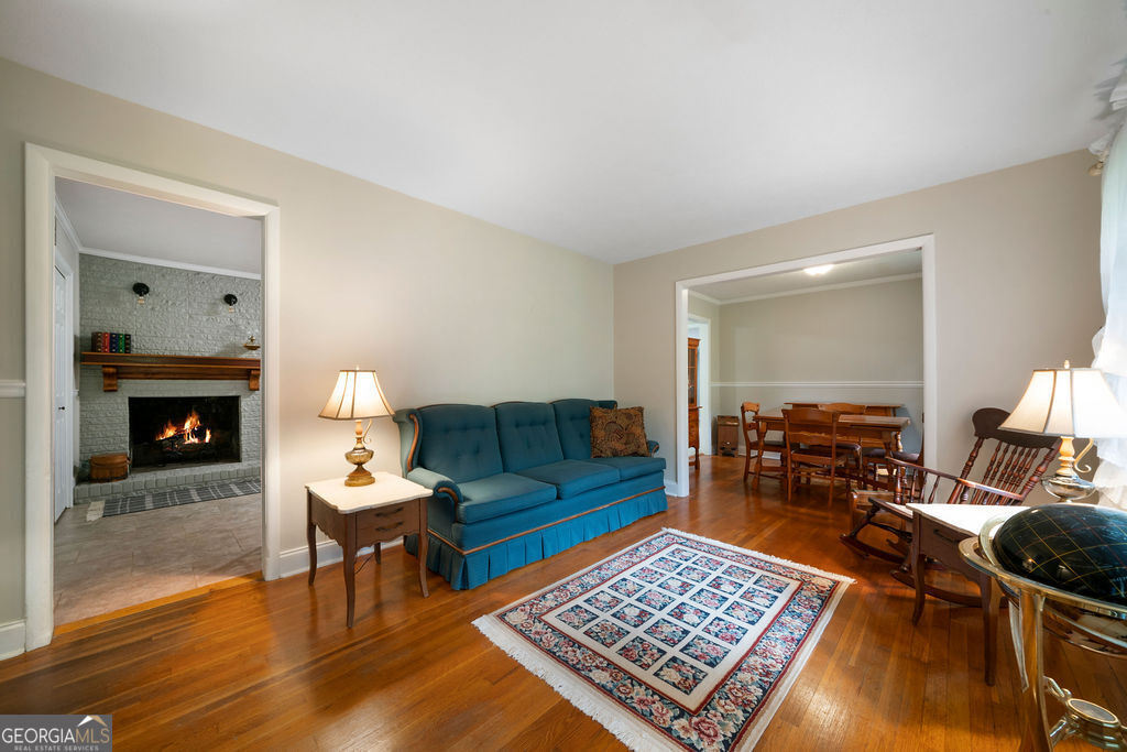 5839 Darry CIR