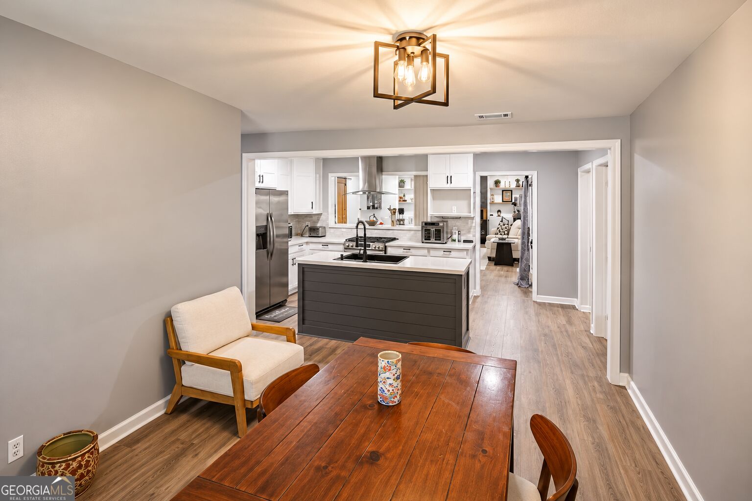 113 Ravenwood WAY