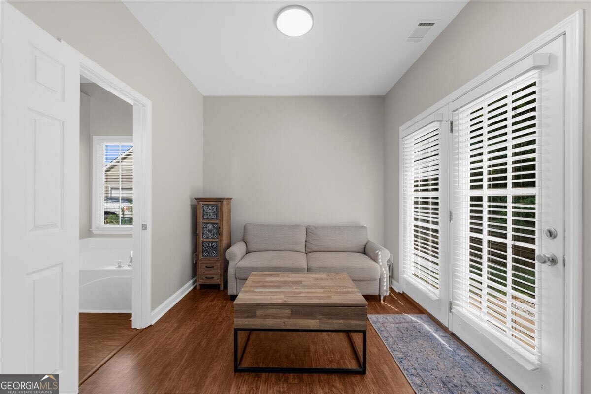 Young Deer Harbour - Residential