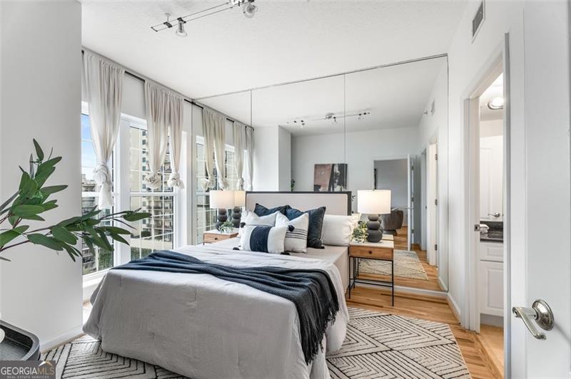 Mayfair Renaissance - Residential