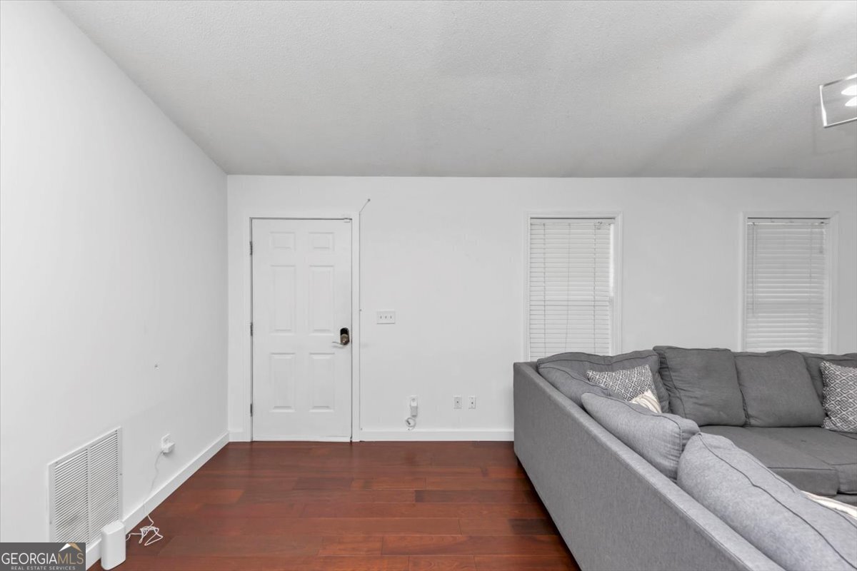 185 WYNGATE CT