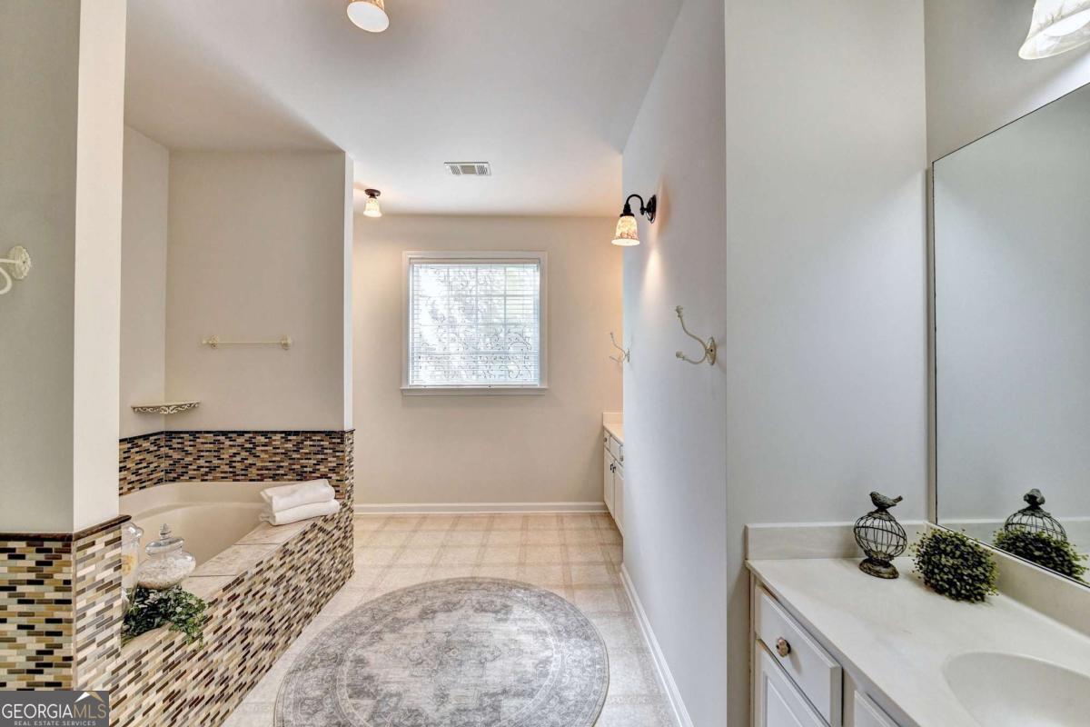 Saint Claire - Residential
