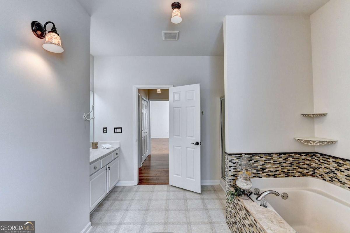Saint Claire - Residential