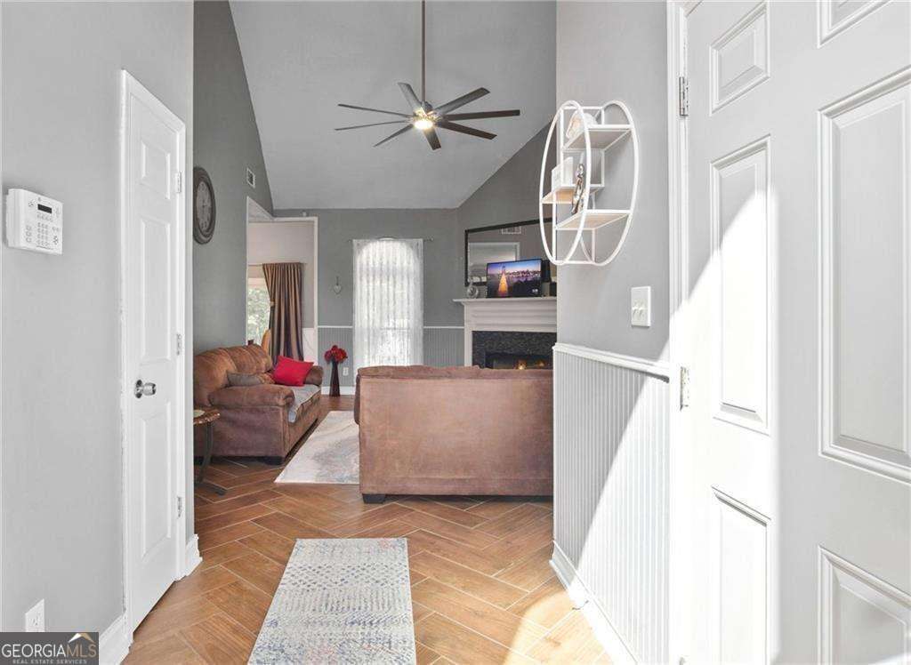 131 Pecan Lake DR
