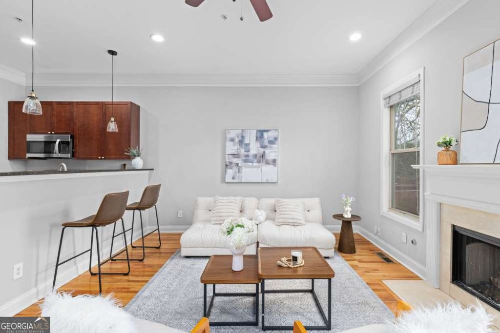 Photo of 1895 Sterling Oaks Circle NE, Atlanta, GA 30319 (MLS # 10701697)