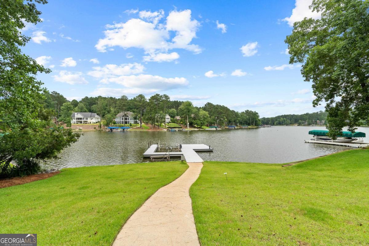 1390 Winged Foot DR