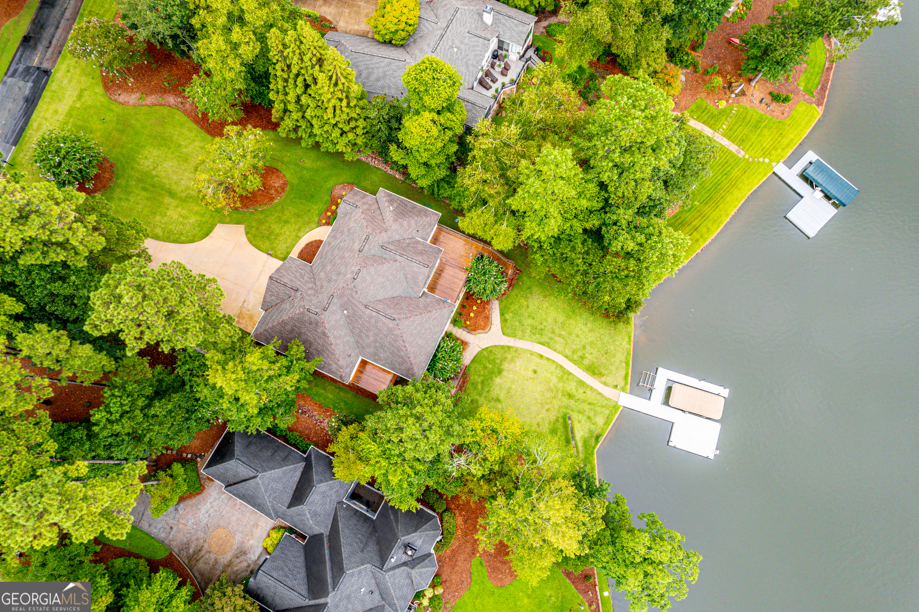 1390 Winged Foot DR