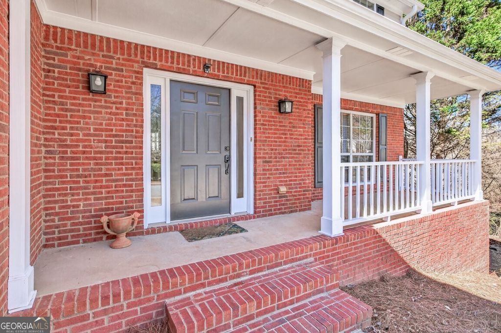 Photo of 1585 Highland Farm Drive, Suwanee, GA 30024 (MLS # 10701936)