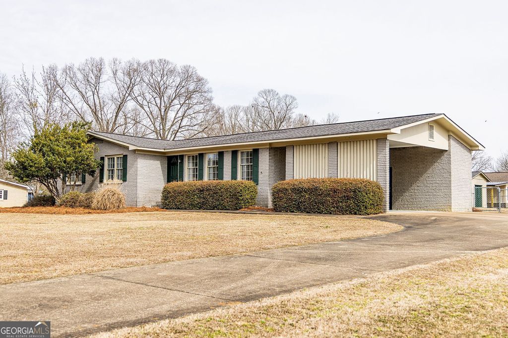 Photo of 461 Lakeview Road, Rockmart, GA 30153 (MLS # 10691153)