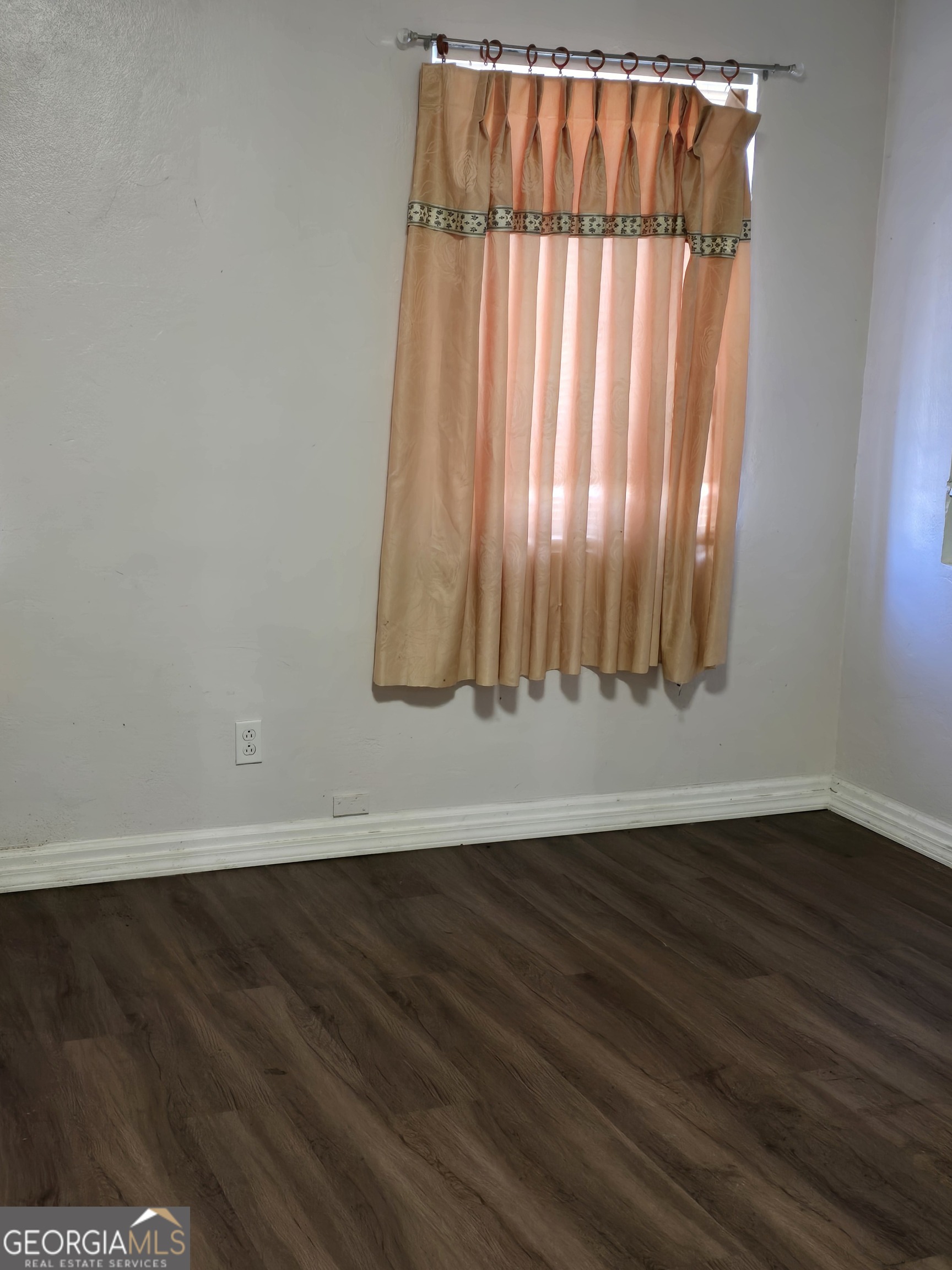 953 South AVE