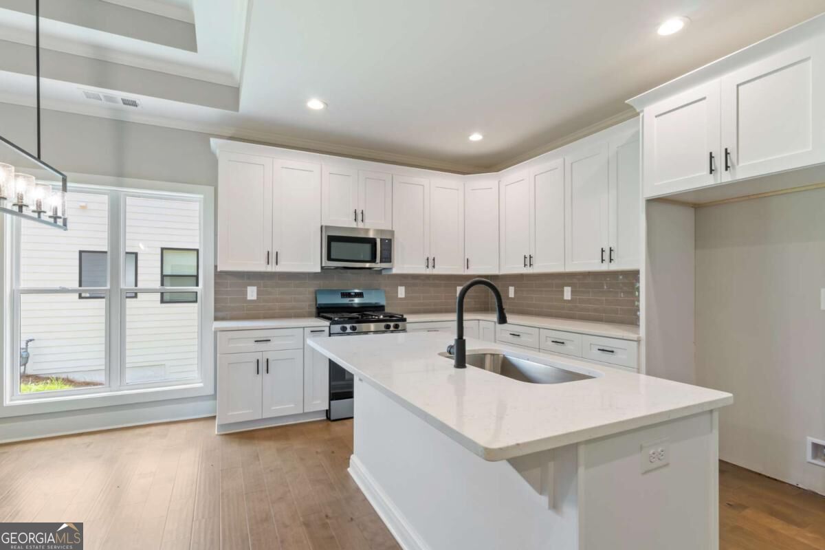 380 Ansley DR