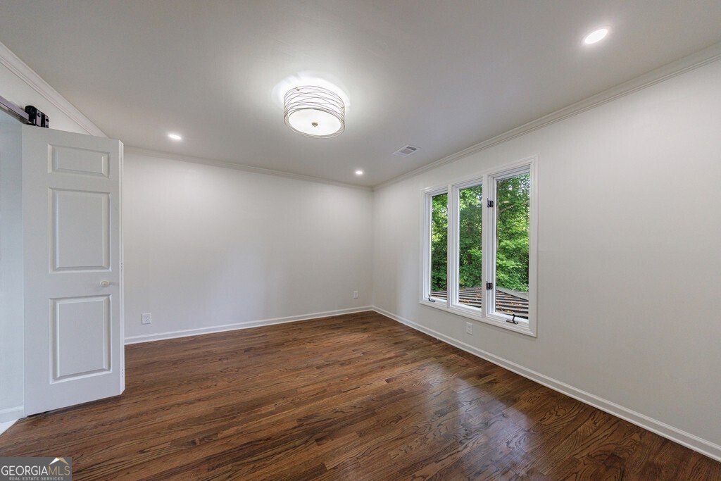 Atlanta Country Club - Residential Lease