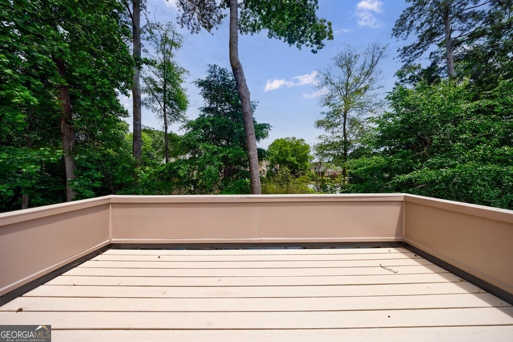 Atlanta Country Club - Residential Lease