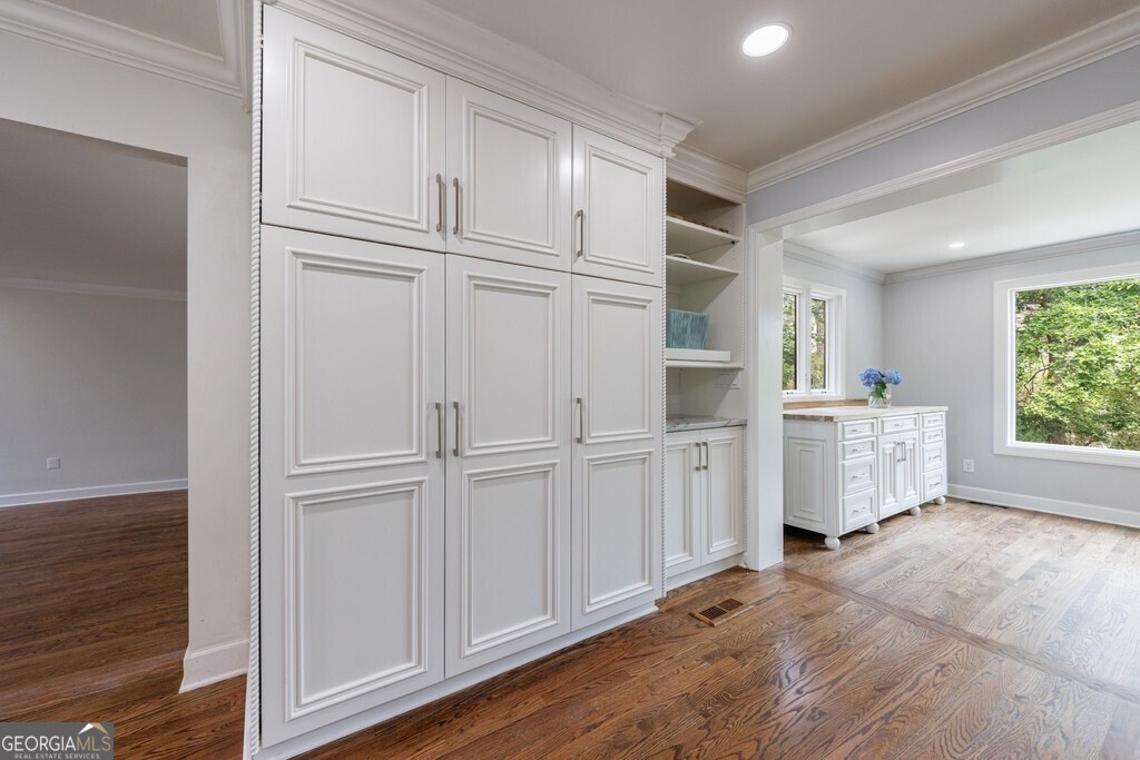 Atlanta Country Club - Residential Lease