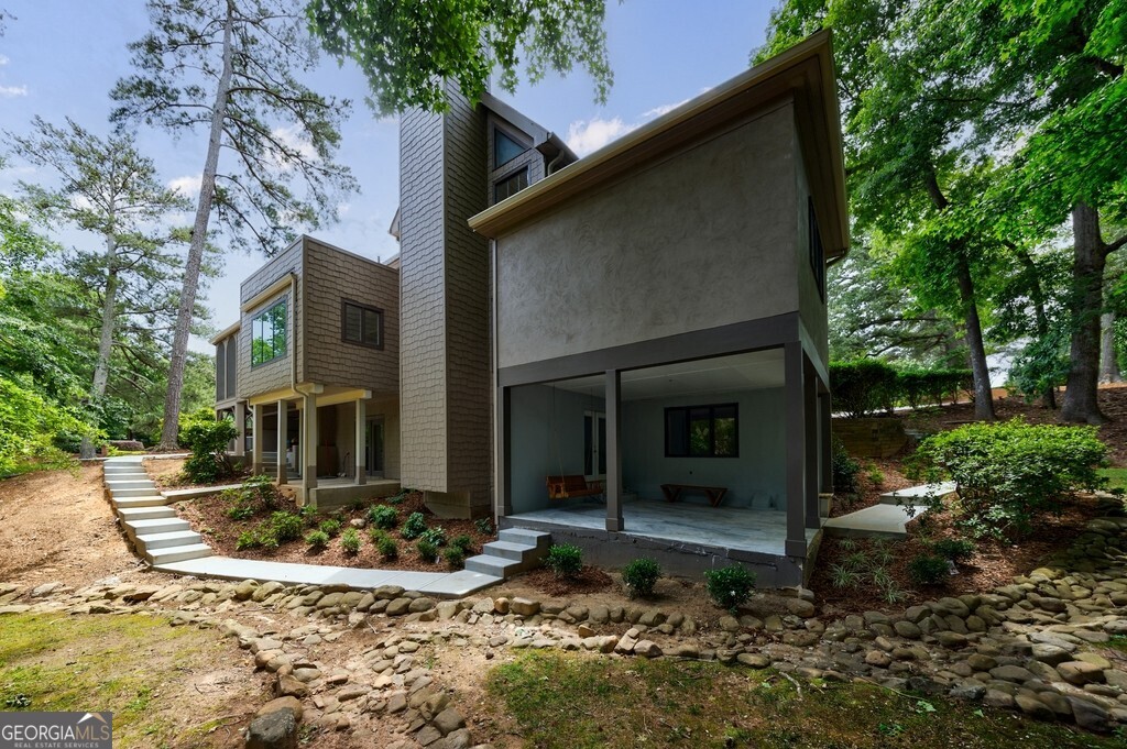 Atlanta Country Club - Residential Lease