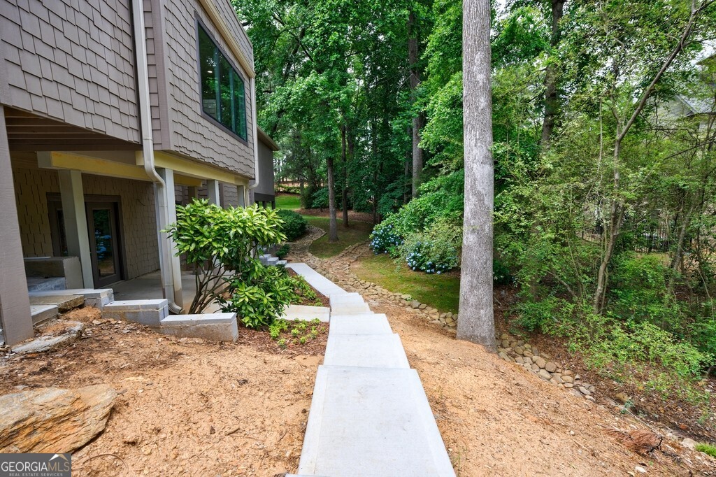 Atlanta Country Club - Residential Lease