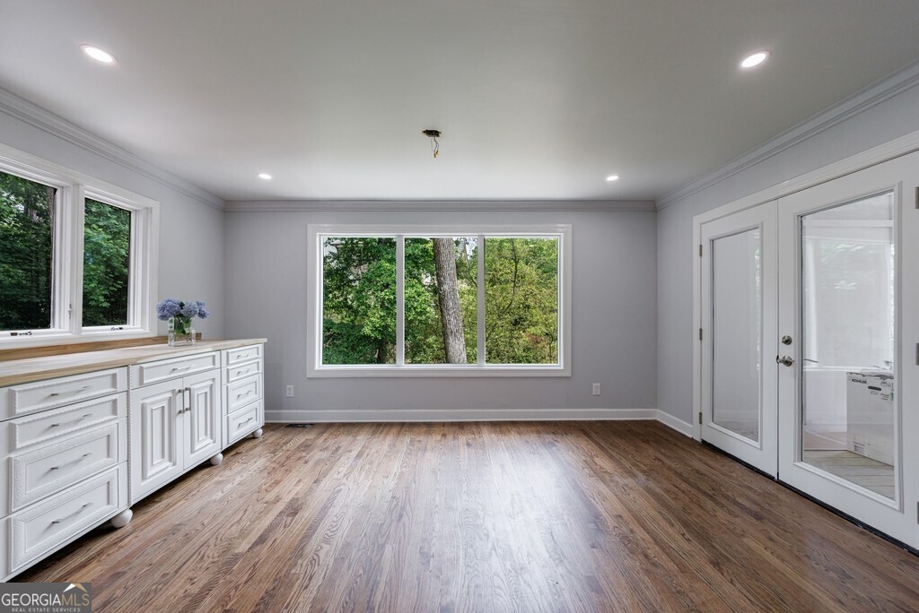 Atlanta Country Club - Residential Lease