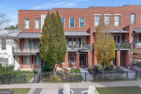 Photo of 1918 Kings Cross NW, Atlanta, GA 30318 (MLS # 10650515)