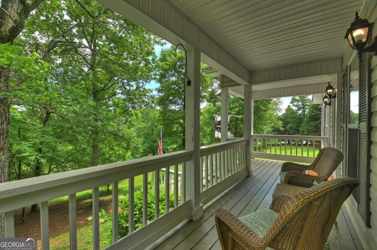 94 Old Place DR